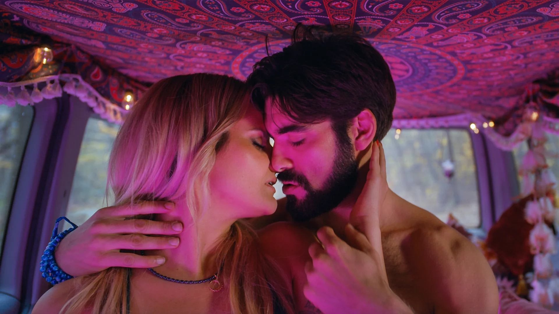 Zofia Zborowska i Leonardo Marques w filmie "Miłość, seks i pandemia".