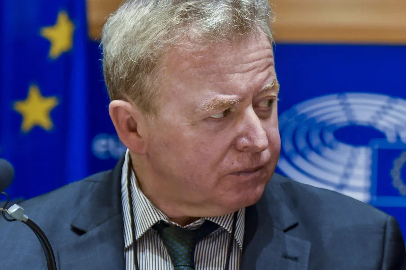 Janusz Wojciechowski musi wyjaśnić wątpliwości związane z deklaracjami majątkowymi.