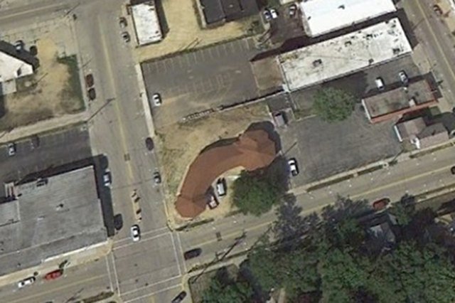 Tak kościół w Dixon wygląda z lotu ptaka