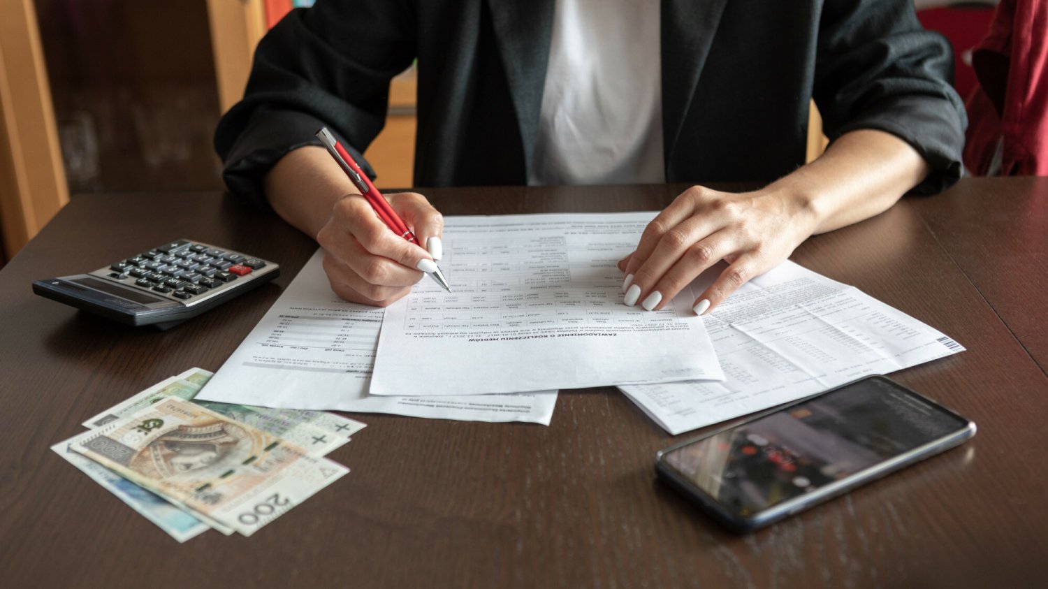 "Trzynastka" w 2025 roku. Kto dostanie dodatkową pensję i ile?
