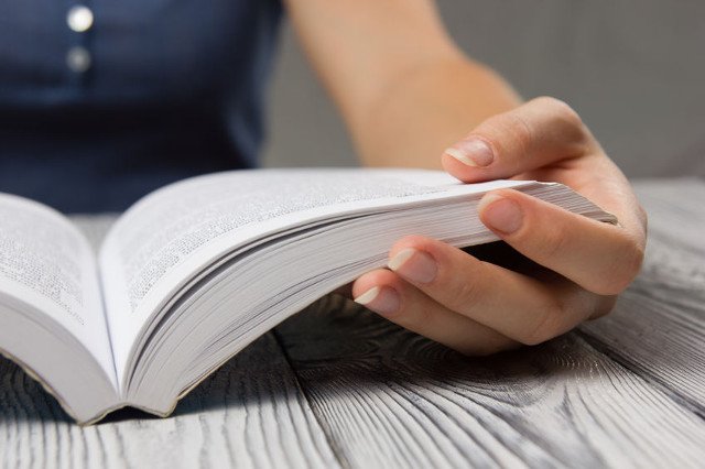 Według tłumacza, czytelnicy najbardziej cenią grafomanię.