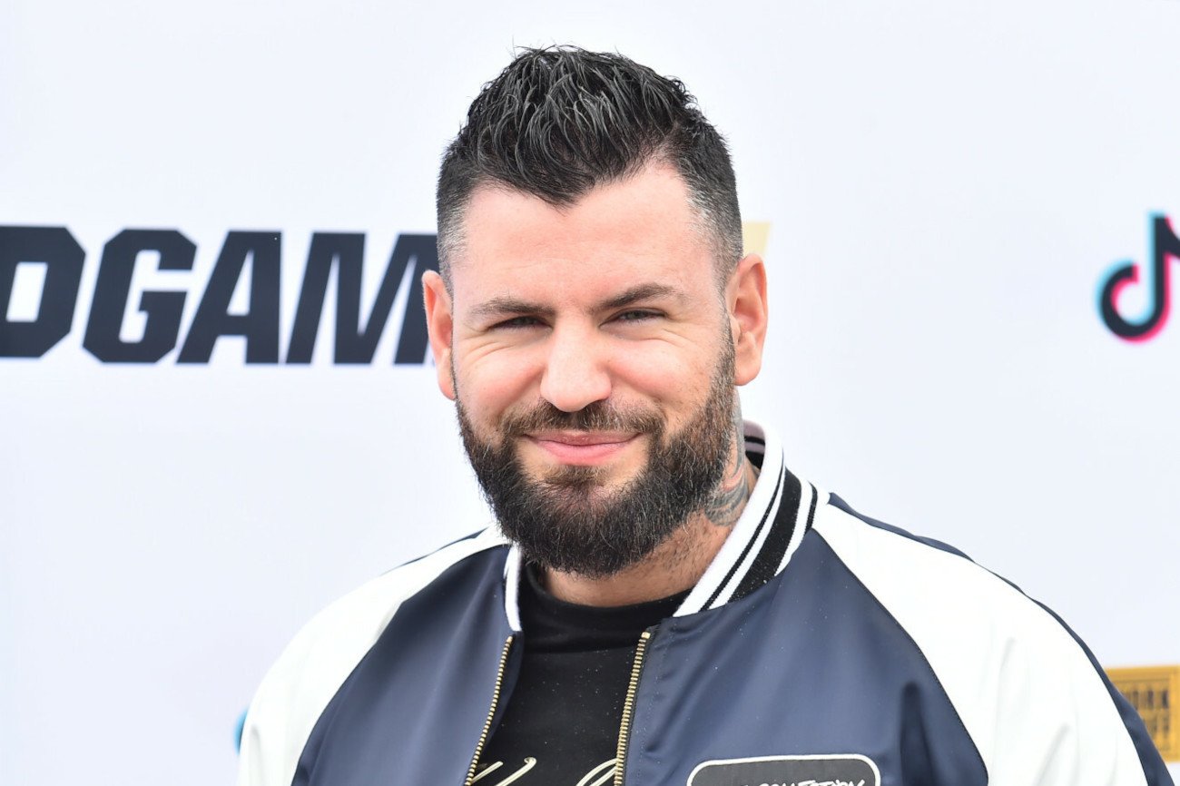 Wojtek Gola ma papiery na bycie... heteroseksualnym.