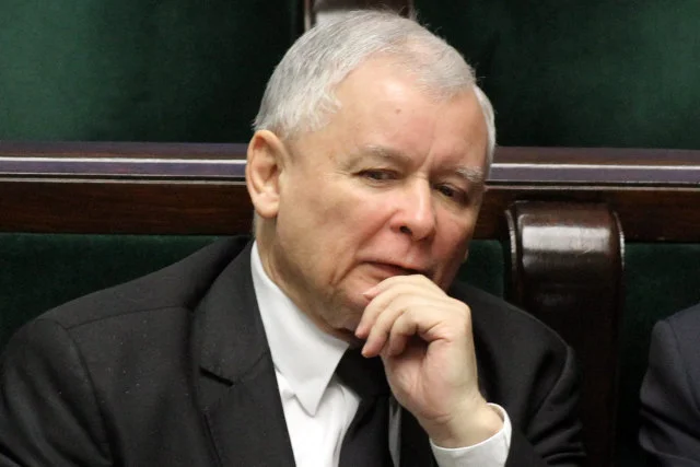 Jarosław Kaczyński uważa, że Radosław Sikorski bronił w Kijowie interesów Wiktora Janukowycza
