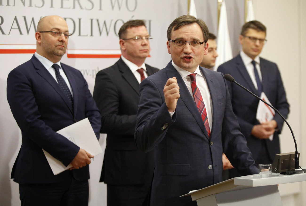 Ciąg dalszy afery hejterskiej. Sędzia Iwaniec do dziennikarki TVN24: Szczur