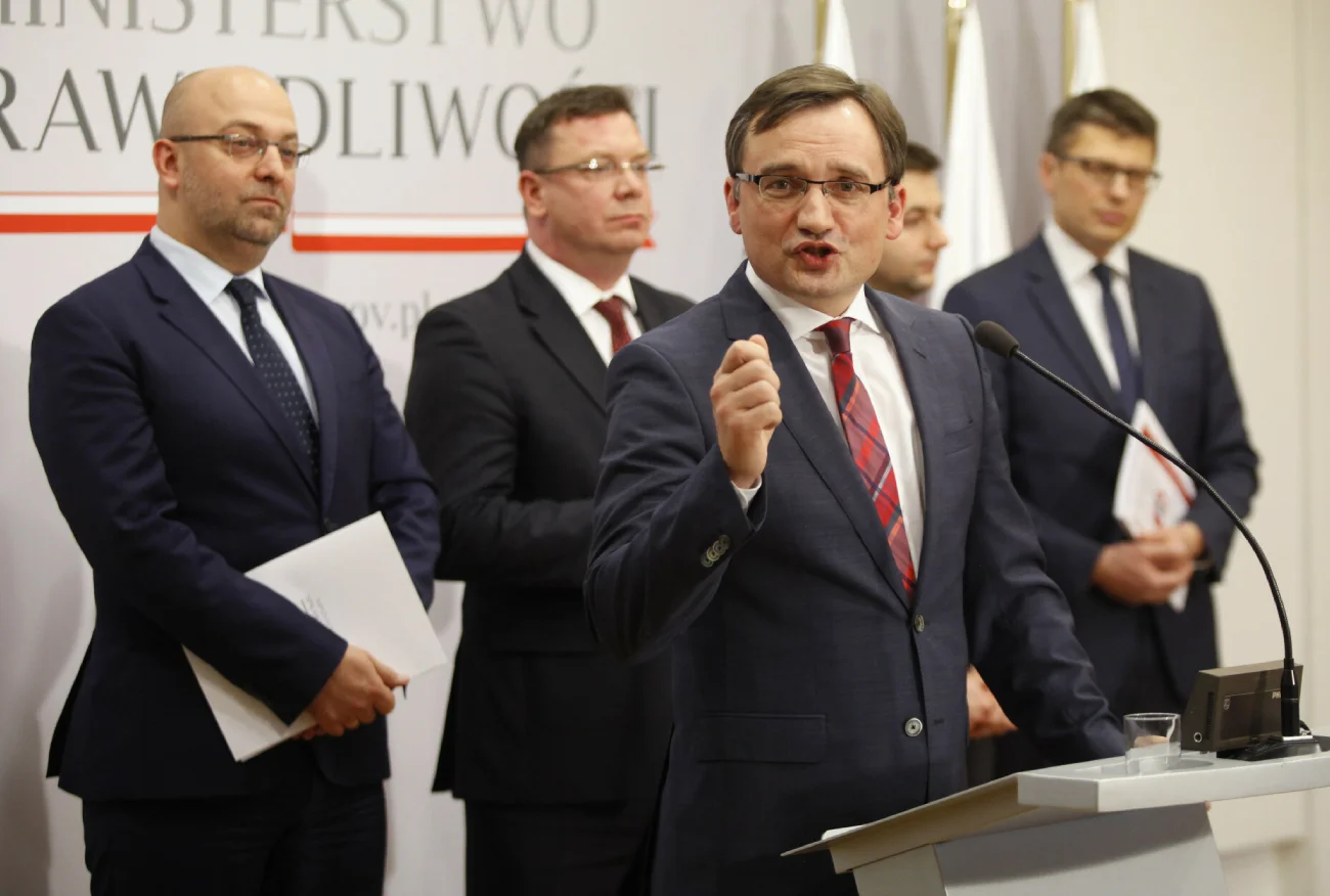 Ciąg dalszy afery hejterskiej. Sędzia Iwaniec do dziennikarki TVN24: Szczur