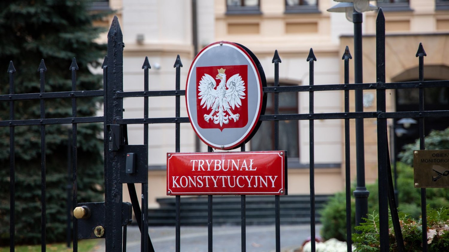 Bus pod TK i 10 min. nerwów. Słowa Święczkowskiego zweryfikowano błyskawicznie