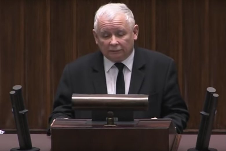 Jarosław Kaczyński zdaniem senatora PiS jest skromnym człowiekiem, a nie "deweloperem". Ma o tym świadczyć jego ubiór.