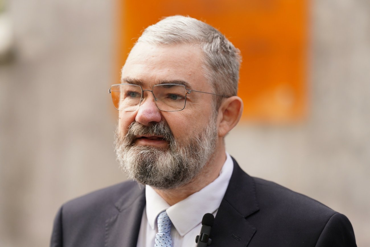 Były europoseł PiS Karol Karski usłyszał zarzuty.