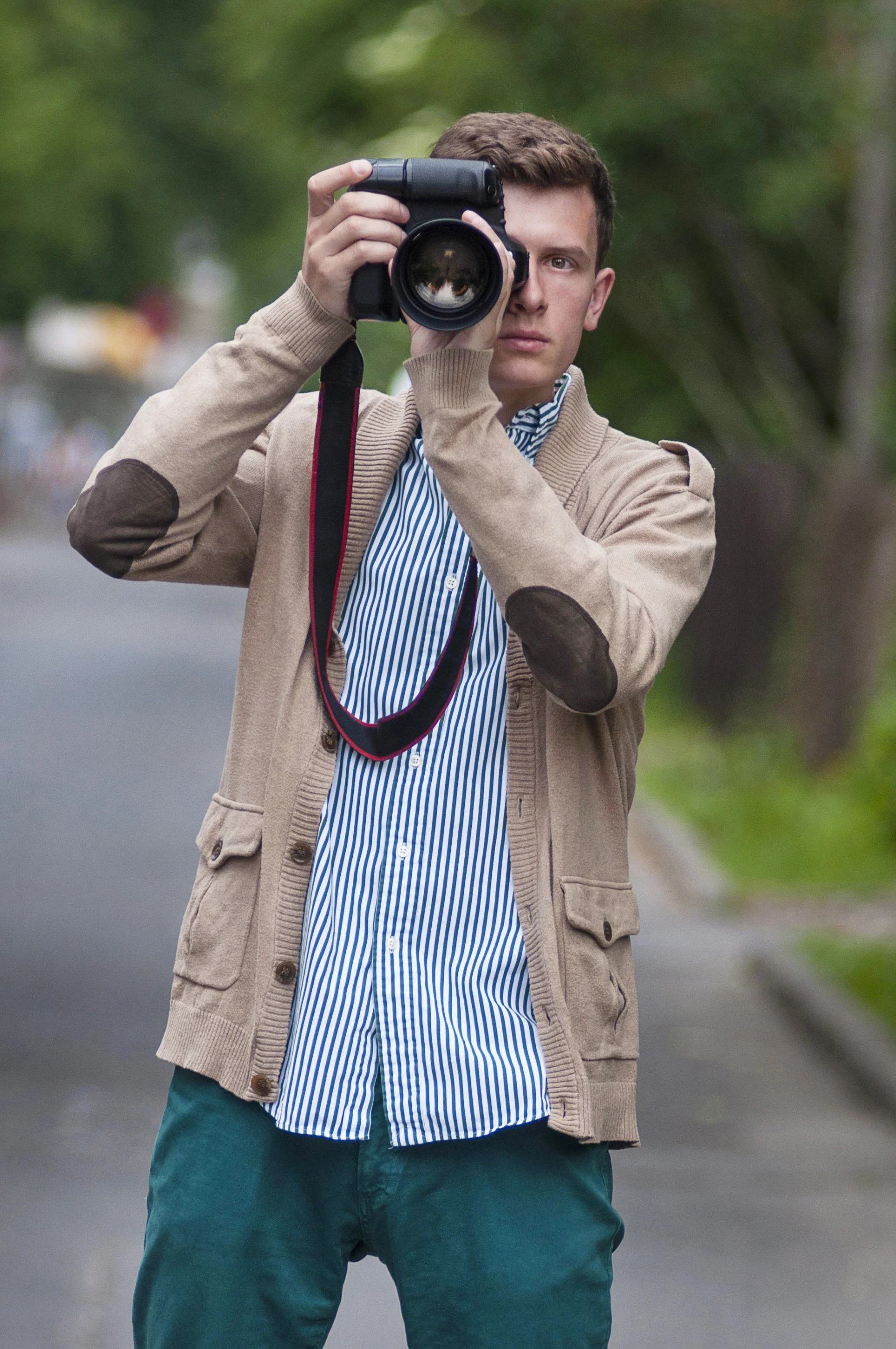 Szymon Brzóska, znany jako Style Stalker, we własnej osobie.