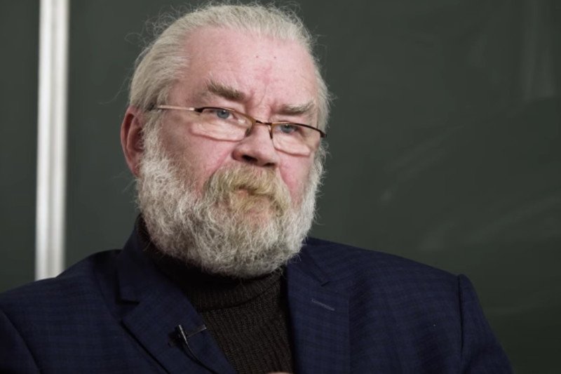 Robert Fidura, były członek Fundacji św. Józefa, powołanej przez KEP, by nieść pomoc ofiarom pedofilii.