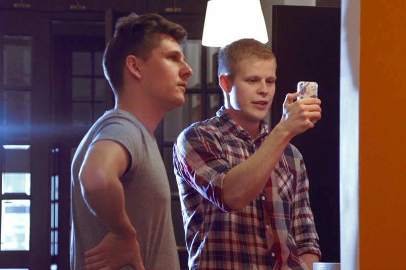 Krzysztof Majak i Michał Mańkowski zrobili relację live o tym, jak pracujemy w redakcji naTemat.