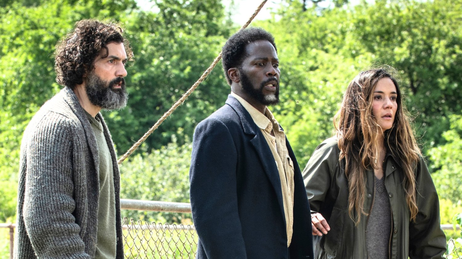 David Alpay, Harold Perrineau Jr. i Catalina Sandino Moreno w 4. sezonie "Stamtąd"