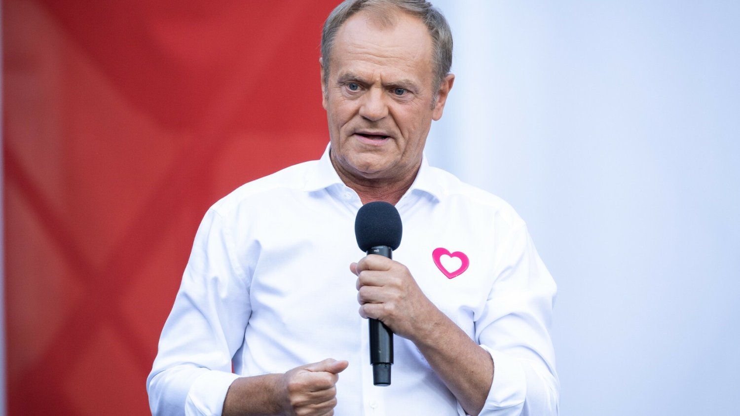 Tusk nagrał specjalny filmik. "Musimy ruszyć jeszcze raz"