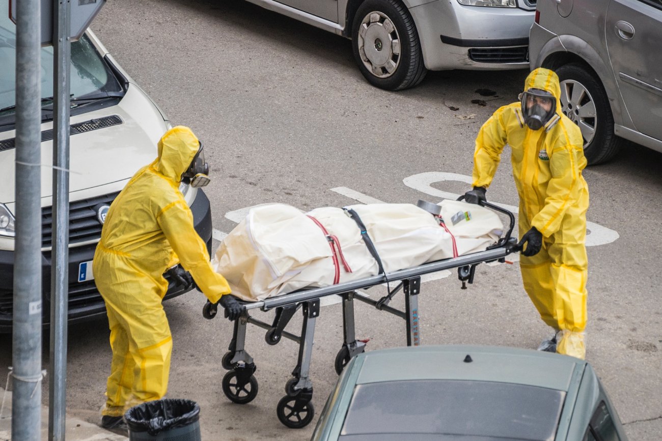 Przewodził protestom przeciw maskom i szczepionkom. Nie żyje Caleb Wallace