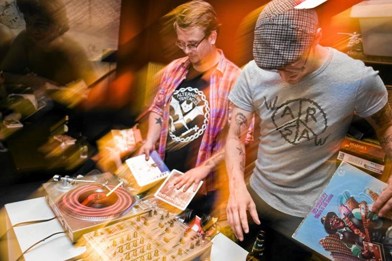 Przenieś imprezę z klubu do (nie)swojego domu