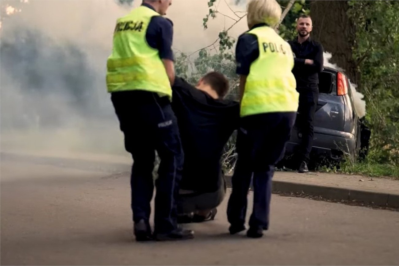 Policjanci wypuścili spot, który szybko zdobył popularność w polskim internecie.