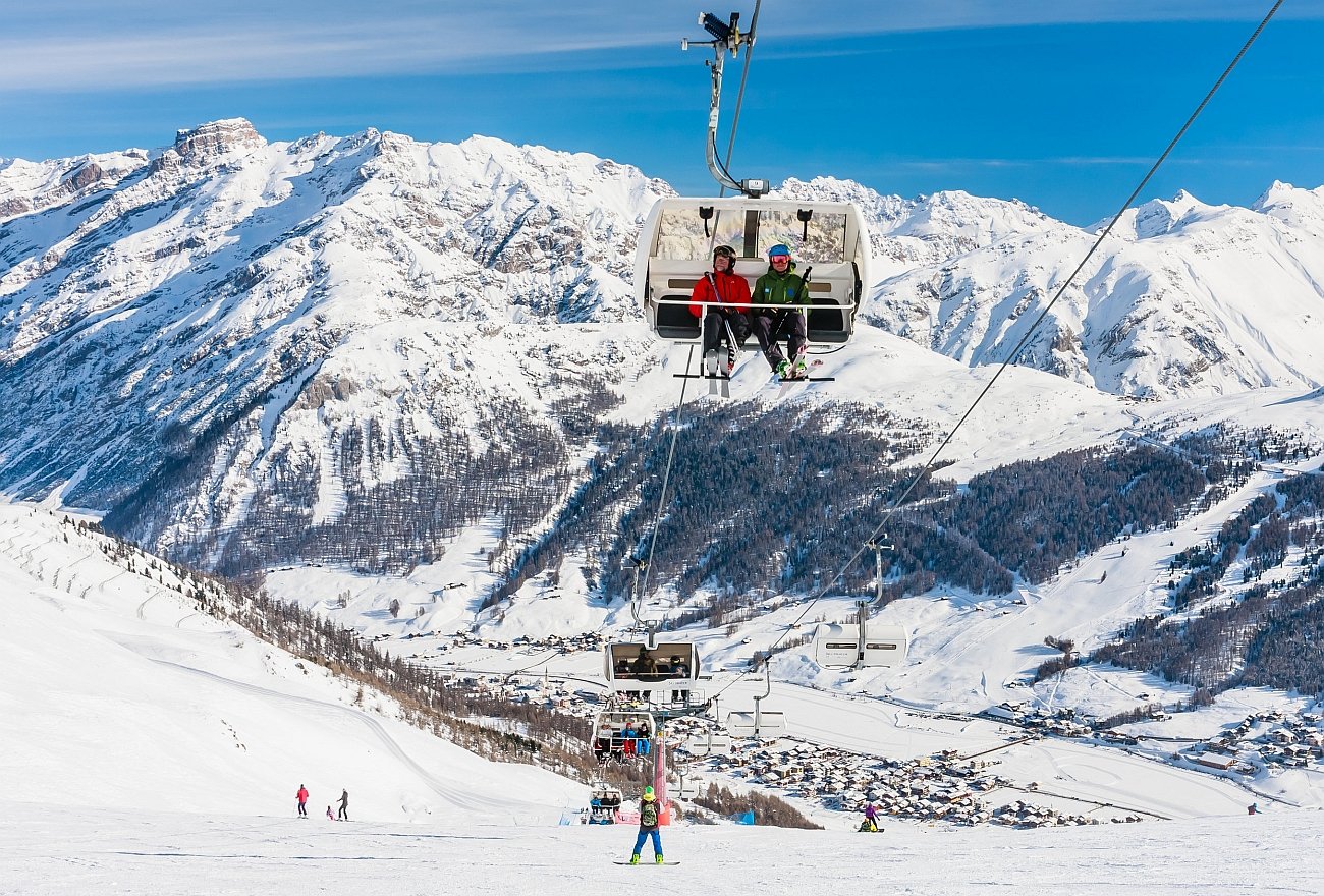 Włochy to raj dla narciarzy. Niezliczona ilość tras narciarskich i szereg topowych ośrodków narciarskich to znak rozpoznawczy północnej części tego kraju. Prezentujemy 5 miejscowości idealnych na zimowy urlop dla użytkowników nart