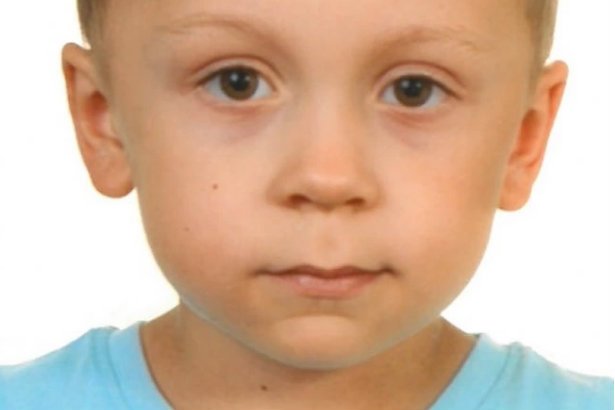 Kilkuset policjantów i strażaków szuka 5-letniego Dawida. Jego ojciec zginął pod kołami pociągu.