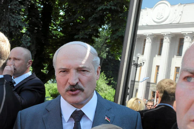 Łukaszenka podkreślił w niedzielę, ze zależy mu na istnieniu konstruktywnej opozycji na Białorusi. Według wstępnych informacji przedstawicielka opozycji wejdzie do parlamentu.