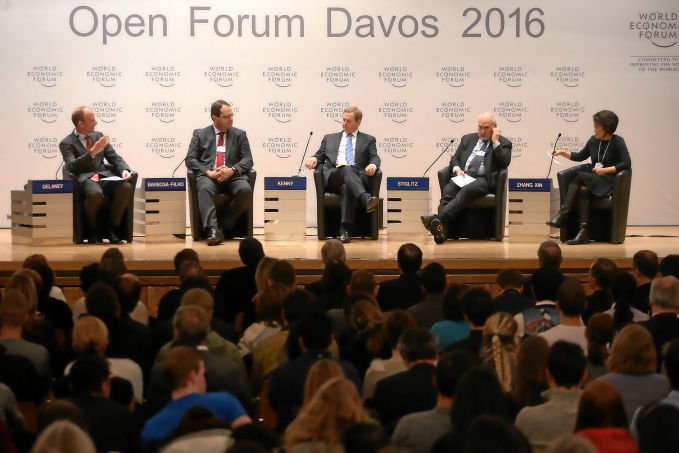 Debata na temat obecnego stanu światowej gospodarki gościła ministra, premiera, noblistę i przedstawicielkę prywatnego biznesu