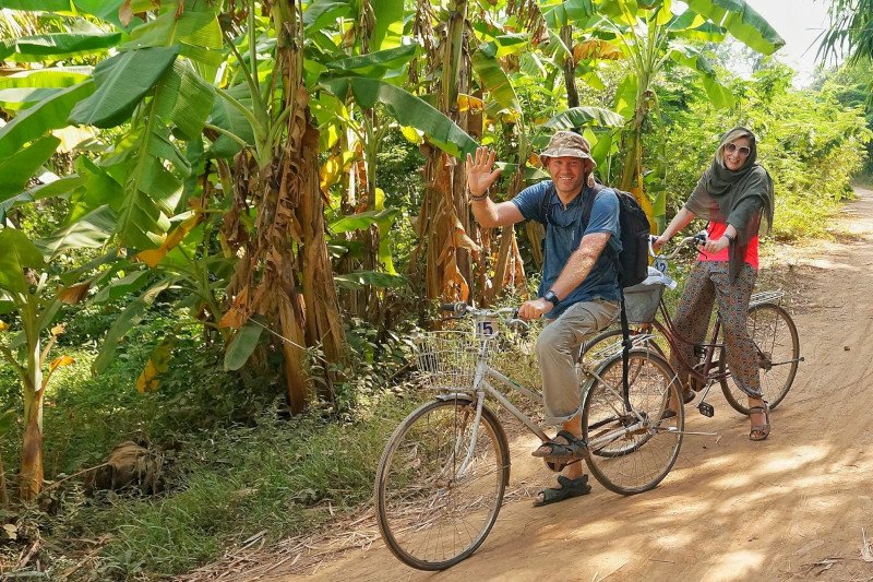 Prawie 10 lat  temu Joanna i Jarosław wyruszyli w swoją pierwszą samodzielną podróż.