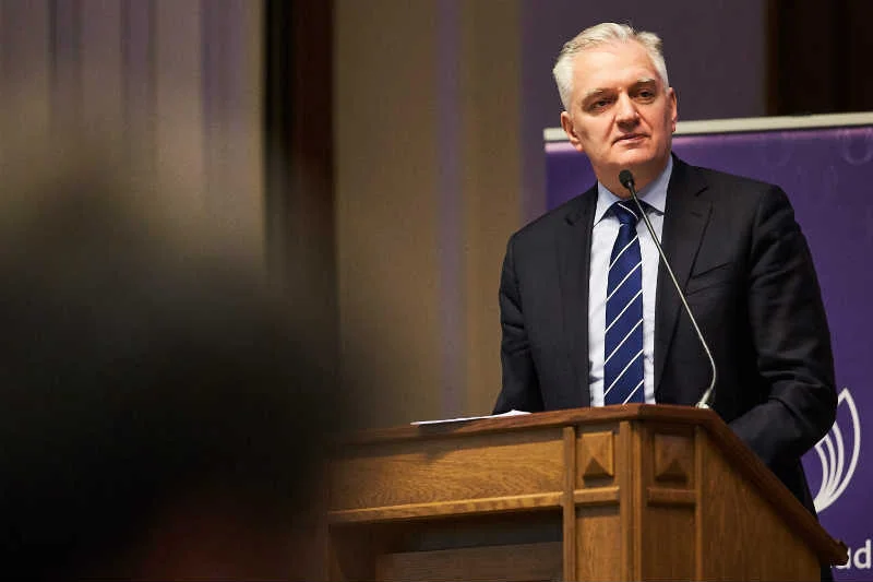 Wicepremier Gowin został przyłapany na mijaniu się z prawdą.
