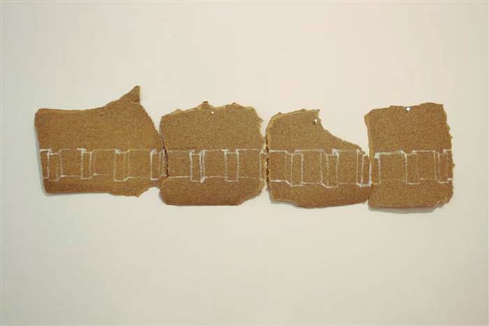 Zuzanna Janin, "WALL", rysunek, papier ścierny, korektor