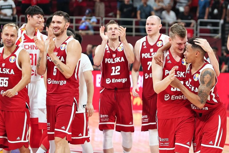 Polska wygrała z Chinami w swoim drugim meczu na mistrzostwach świata w koszykówce.