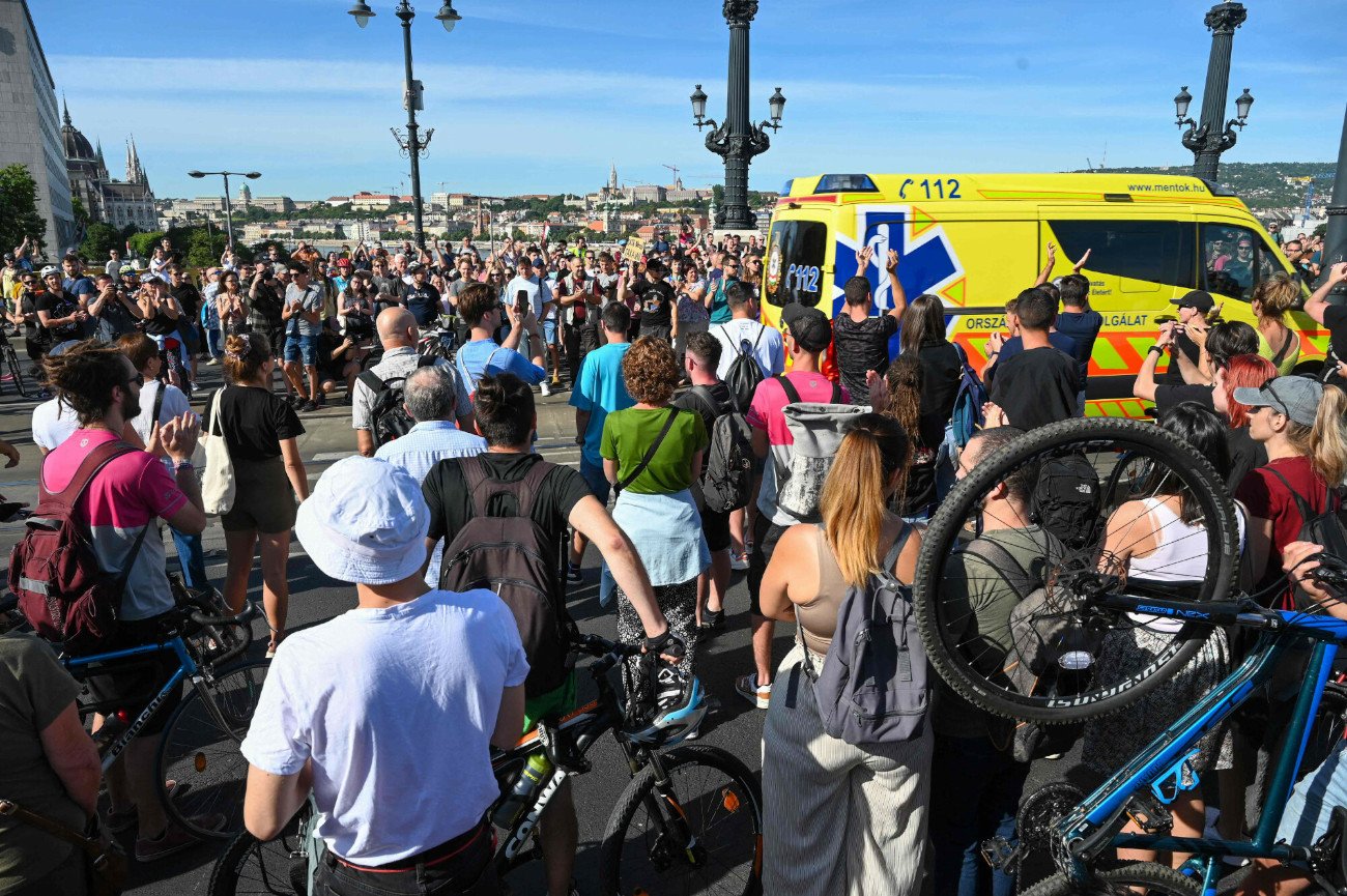 W weekend na ulice Budapesztu wyszły tysiące Węgrów. Protestują przeciwko zmianom podatkowym dla przedsiębiorców.