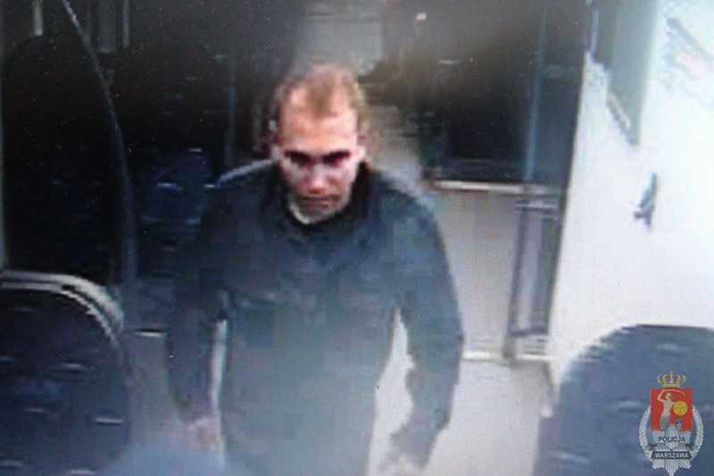 Według policj i to mężczuna na zdjęciu jest sprawcą gwałtu w Otwocku.