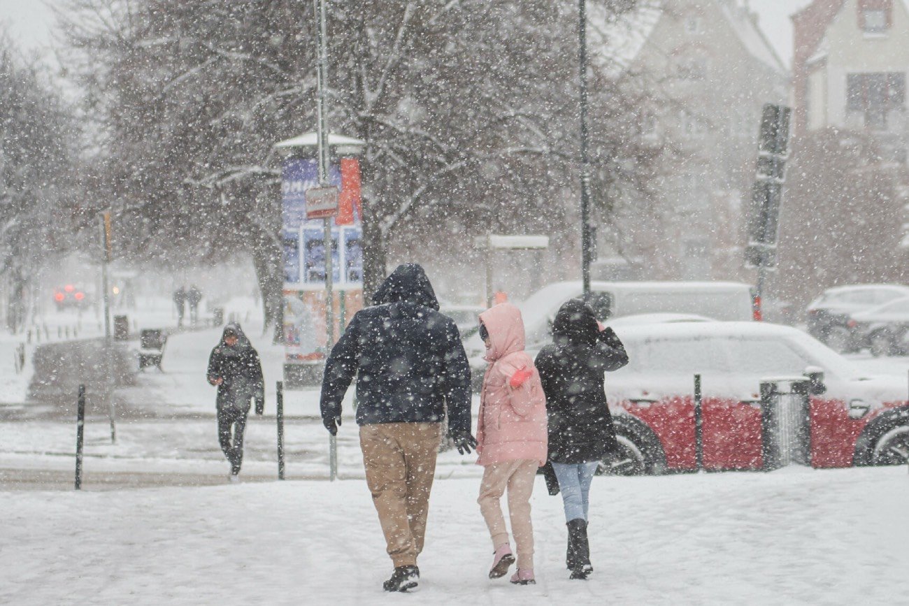IMGW ostrzega przed intensywnymi opadami śniegu w Polsce