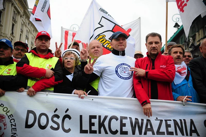 Związkowy protest na ulicach Warszawy.