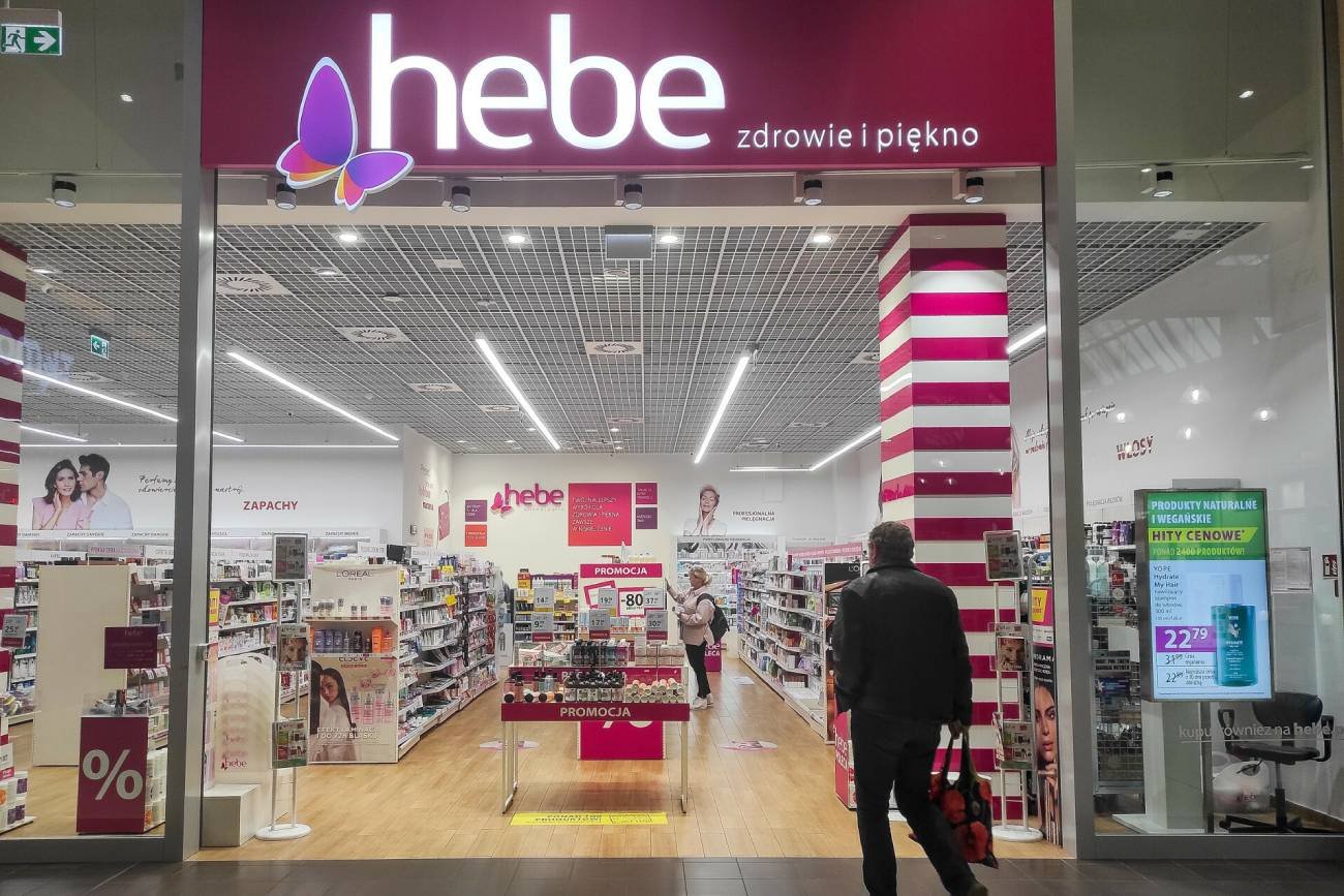 Doda zdradziła sekret skóry pełnej blasku. To krem z Hebe za 15 zł Doda zdradziła sekret skóry pełnej blasku. To krem z Hebe za 15 zł