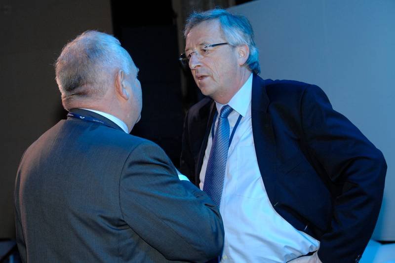 Jean-Claude Juncker, premier Luksemburga i szef eurogrupy miał decydujący głos w negocjacjach pakietu pomocowego dla Grecji.