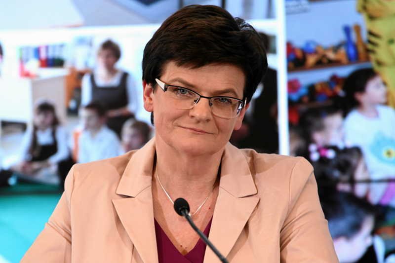 Minister edukacji wstrząśnięta reportażem o kobiecie, która skatowała 6-latka. Krystyna Szumilas zapowiada zmiany w prawie.