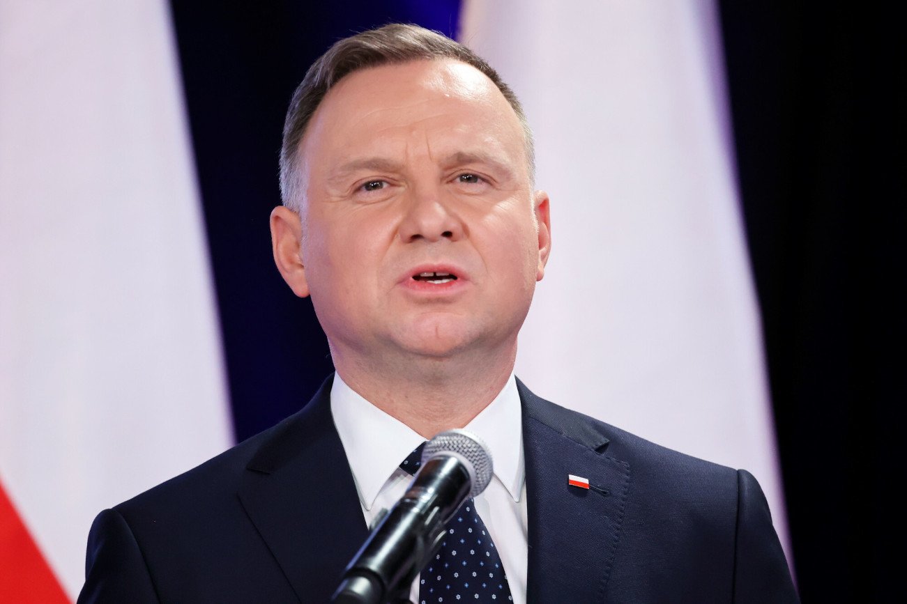 Ustawa o weryfikacji covidowej w pracy. Co zrobi prezydent Andrzej Duda?