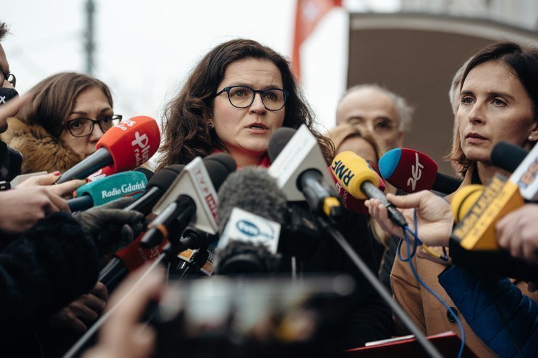 Polityk PiS zakłócił konferencję Aleksandry Dulkiewicz. Poszło o obchody 4 czerwca.