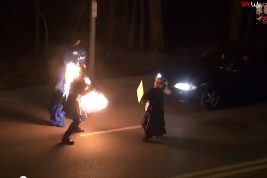 SA Wardęga podpalił się na filmie.