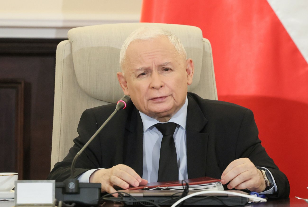 Nowy spot PiS. Tak zrzucają z siebie winę za aferę wizową.