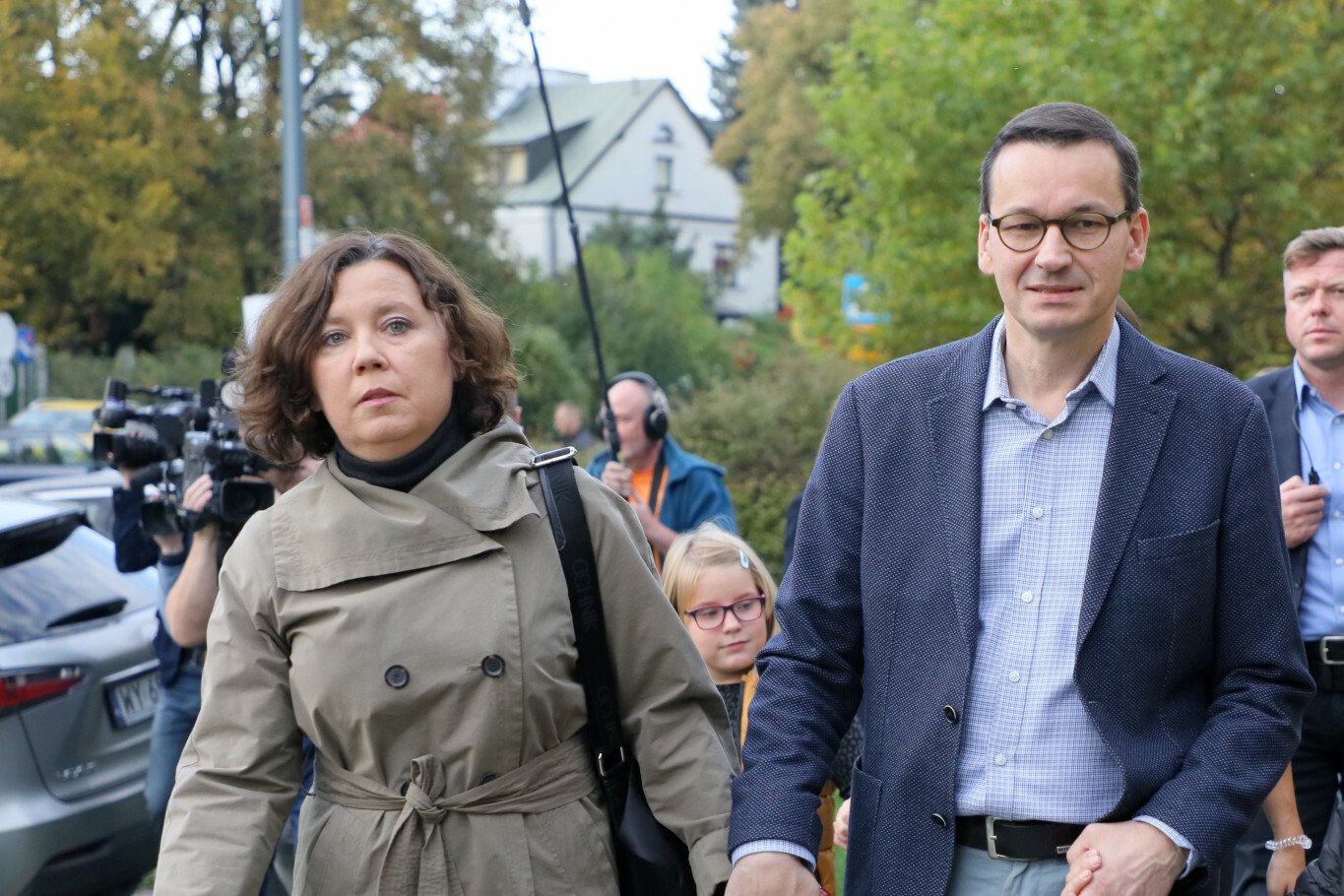 Premier Mateusz Morawiecki kolejny raz broni żony. Mówi, że ws. działki zakupionej od Kościoła, a potem sprzedanej, wszystko jest wyjaśnione.