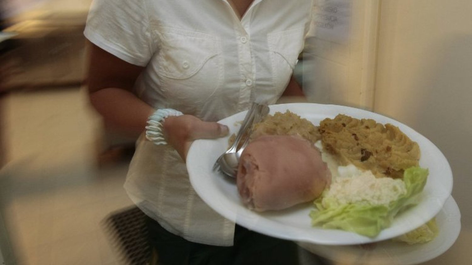 Dietetyczne szaleństwa mogą się zemścić wysokim poziomem cholesterolu.
