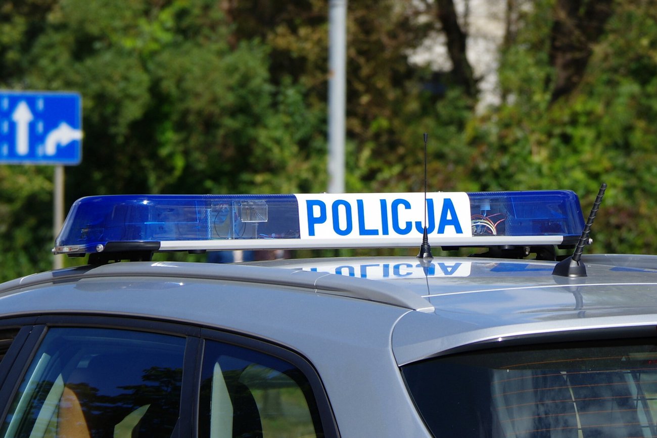 Czterech mężczyzn zginęło w wypadku busa z ciężarówką.