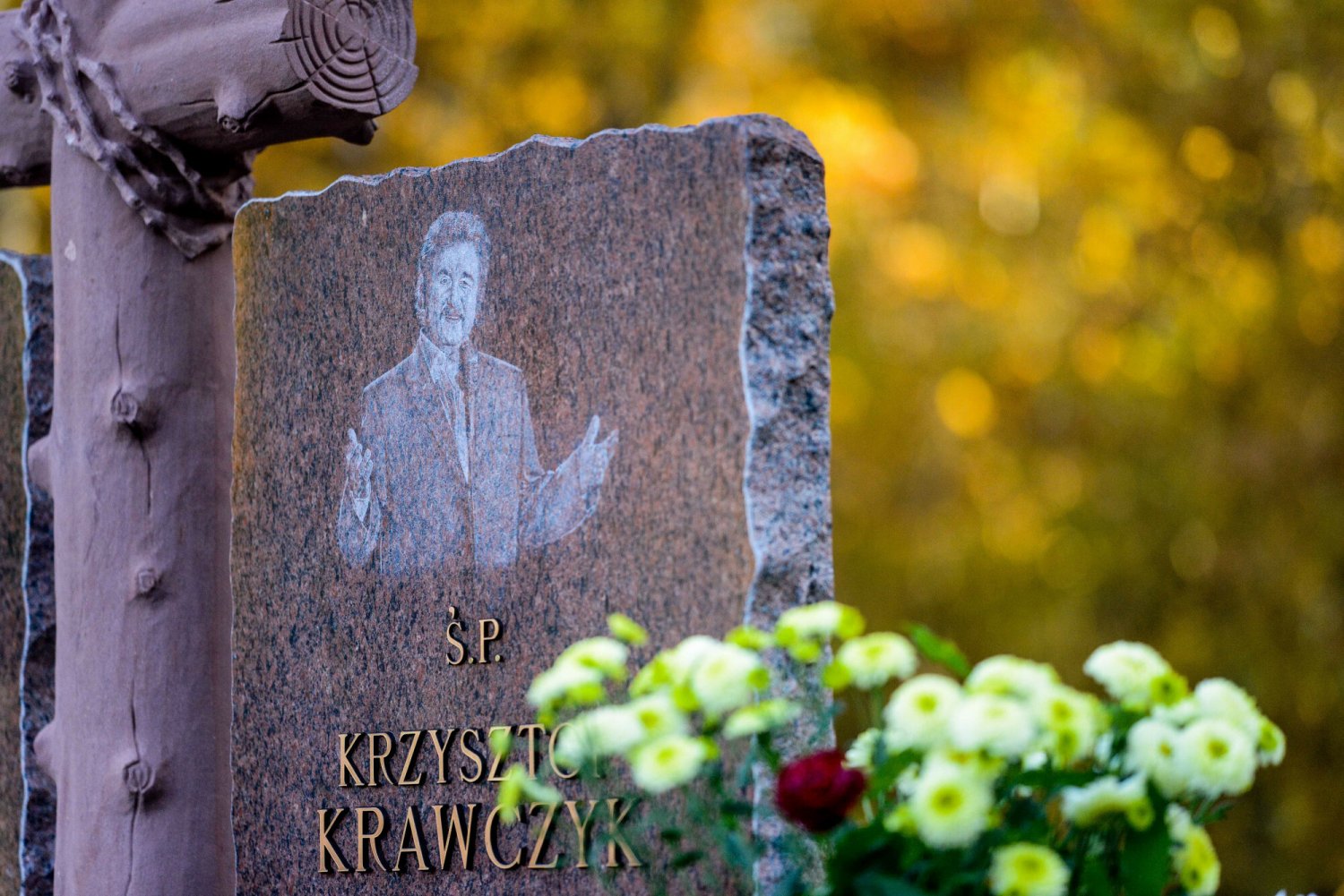 Grób Krzysztofa Krawczyka w Grotnikach pod Łodzią