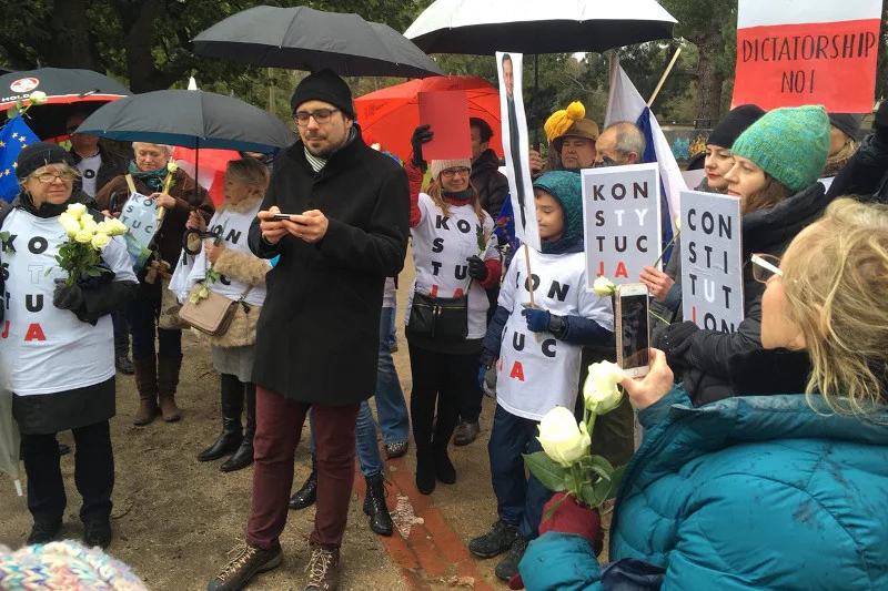 Australijska Polonia protestuje przeciwko polityce prezydenta Dudy i rządu.