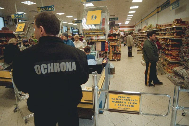 Jak wygląda praca ochroniarza w supermarkecie? Uwaga: zdjęcie jest tylko ilustracją do tekstu.
