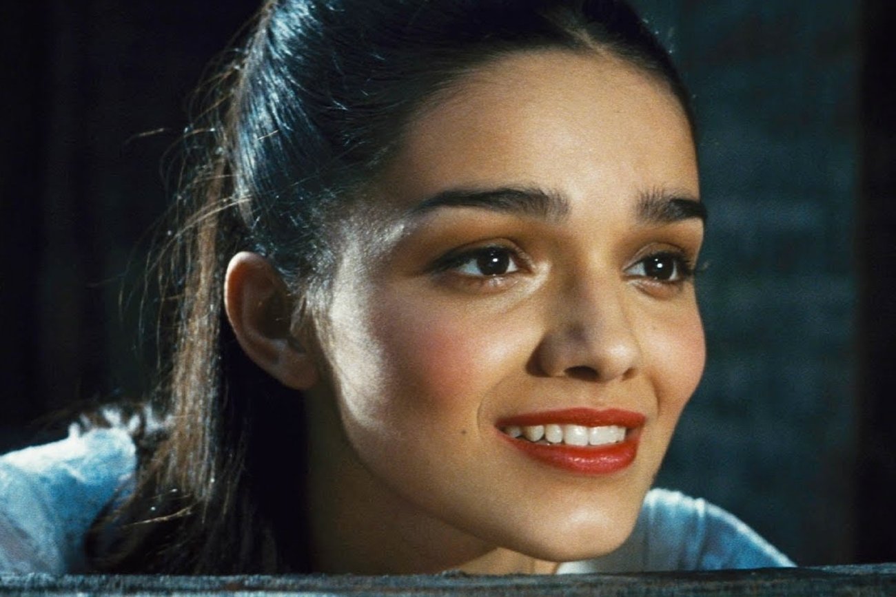 Rachel Zegler z "West Side Story" miała jednak otrzymać zaproszenie na 94. ceremonię wręczenia Oscarów.