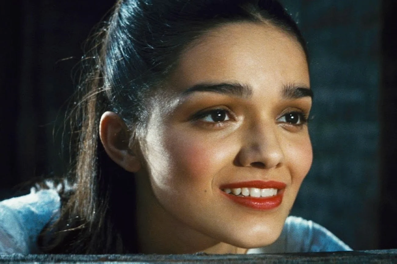 Rachel Zegler z "West Side Story" miała jednak otrzymać zaproszenie na 94. ceremonię wręczenia Oscarów.