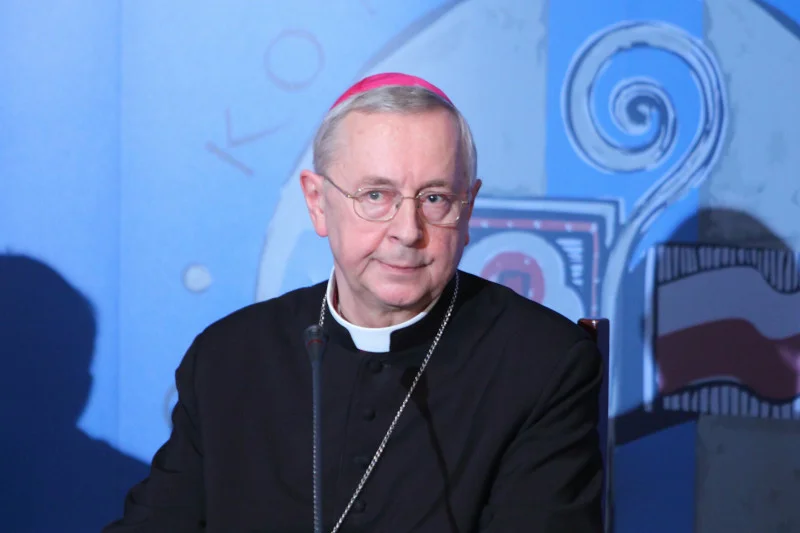 Abp Gądecki pomimo deklaracji, nie dostarczył sądowi utajnionych dokumentów z Watykanu. Metropolita nie poniesie konsekwencji