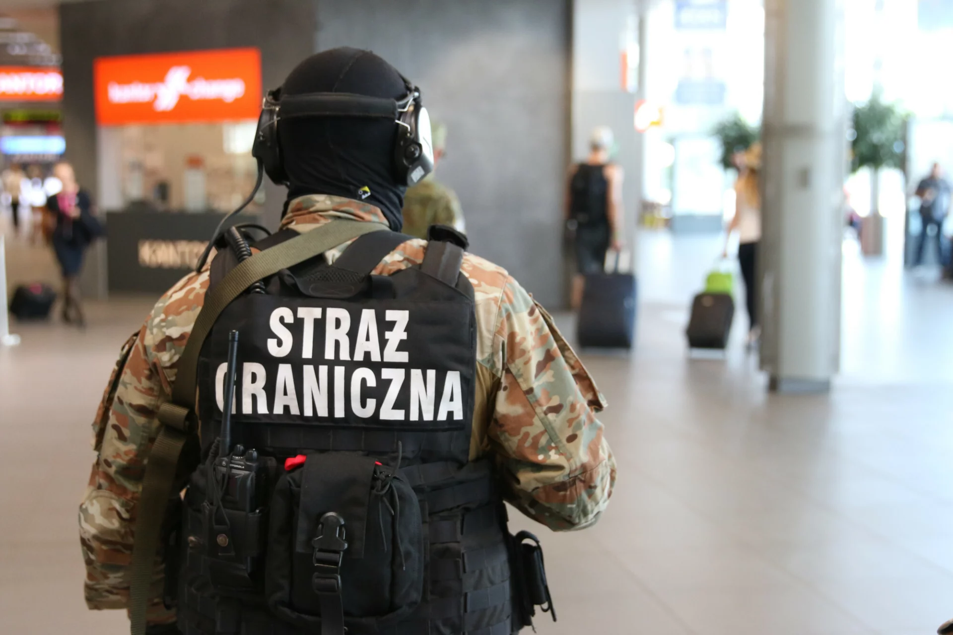 Dwie interwencje SG na lotniskach w Warszawie.