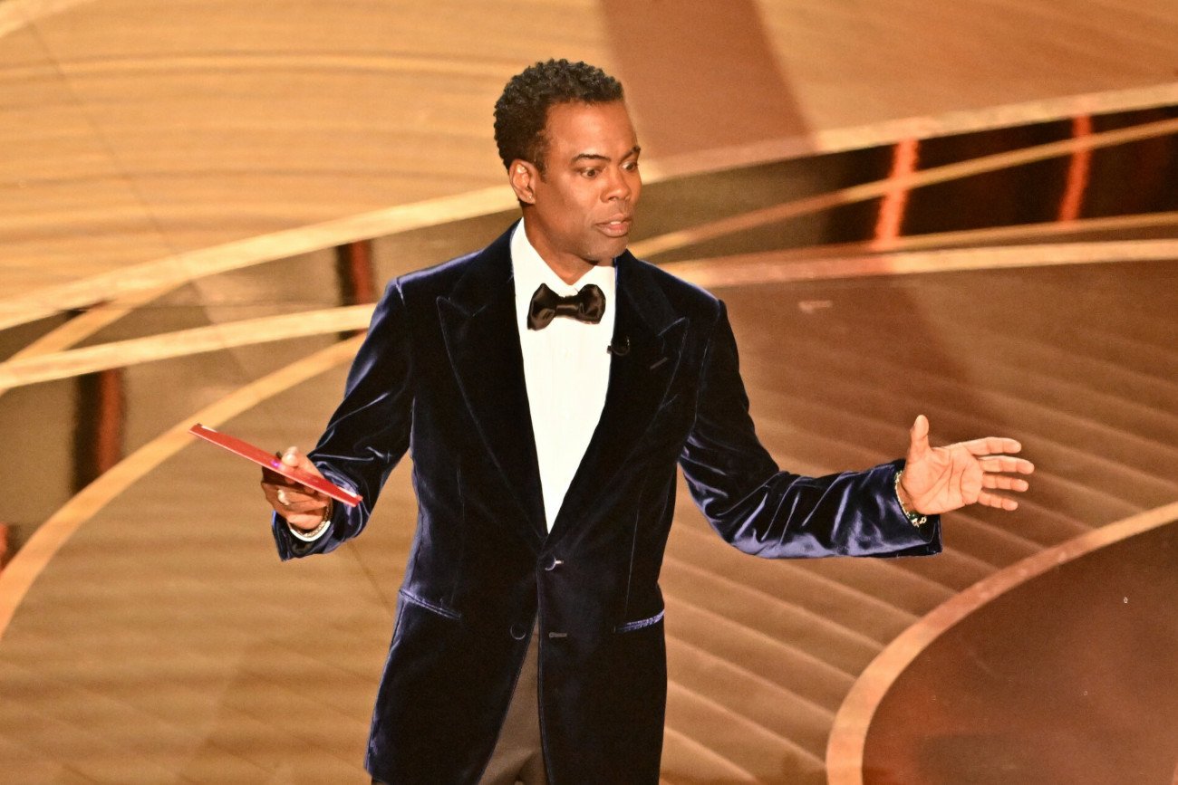 Chris Rock został spoliczkowany na gali Oscarów 2022.